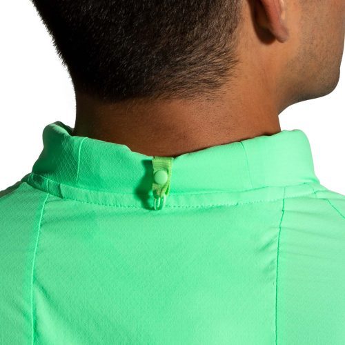 211385328 M Brooks CanopyJacket detail2