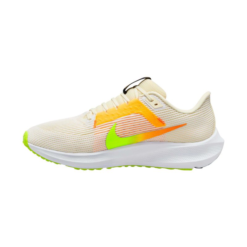 DV3853 101 M Nike AirZoomPegasus40 side2