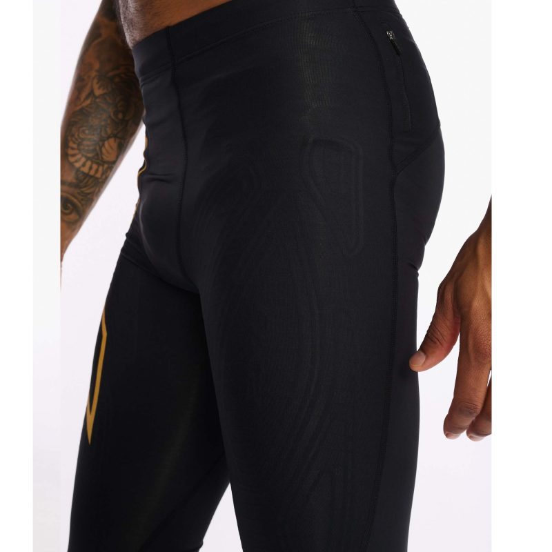 MA5305bBLKTUF M 2XU LightSpeedCompressionTight frontonbody