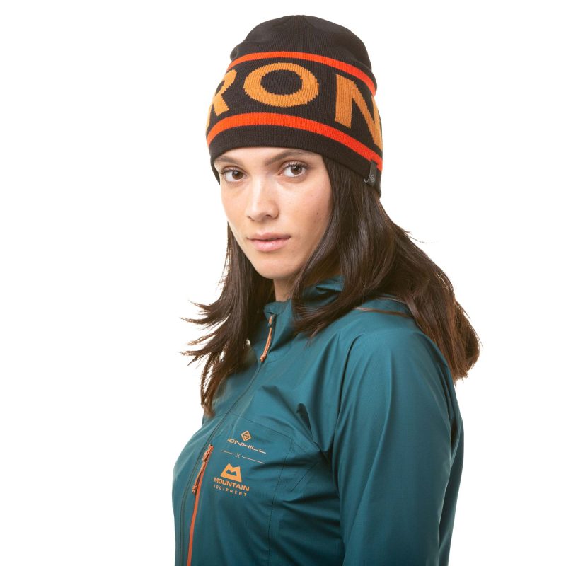 RH 006503RH 1052 Ronhill UnisexTribeBeanie onbody